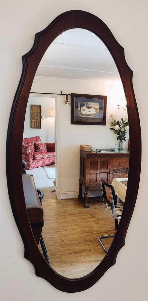 Communal lounge/ TV room, Dining area