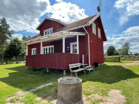 Property building, Patio, BBQ facilities, Garden view