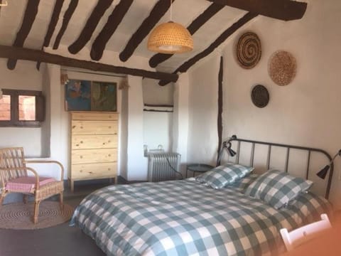 Bed, Photo of the whole room