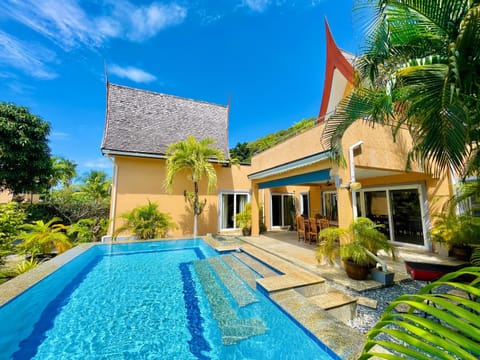 Property building, Garden view, Swimming pool