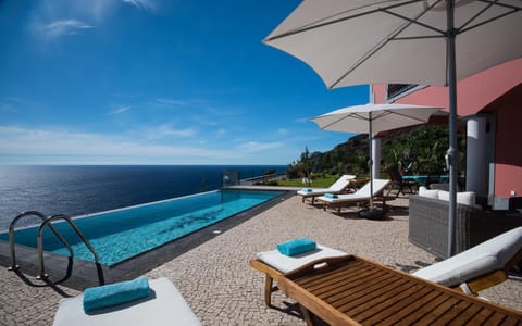 Patio, Pool view, Sea view, Swimming pool, sunbed