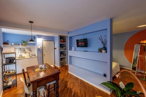 TV and multimedia, Dining area