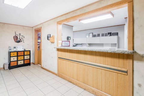 Lobby or reception, On site