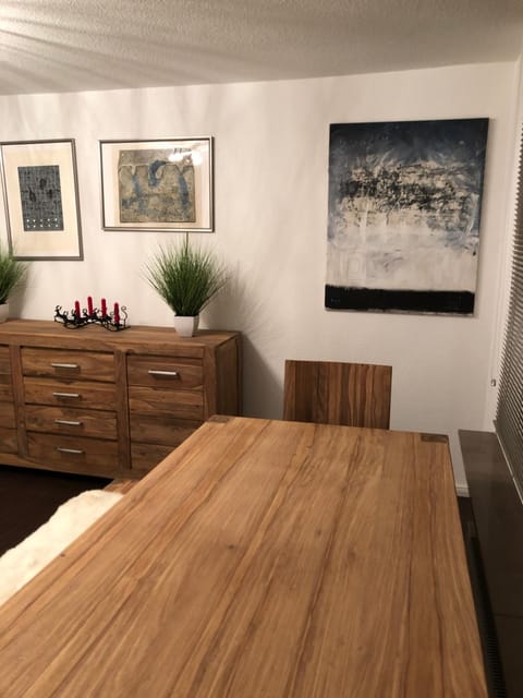 Seating area, Bedroom