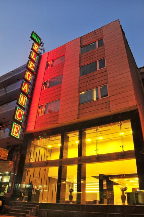 Property building, Facade/entrance