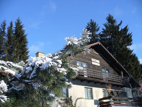 Facade/entrance, Winter