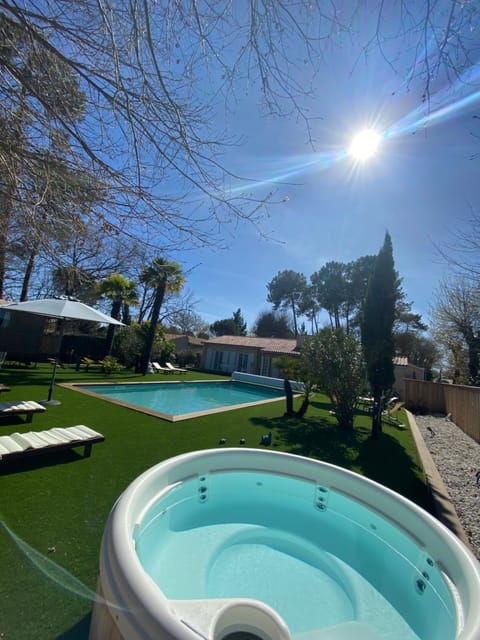 Spa and wellness centre/facilities, Swimming pool