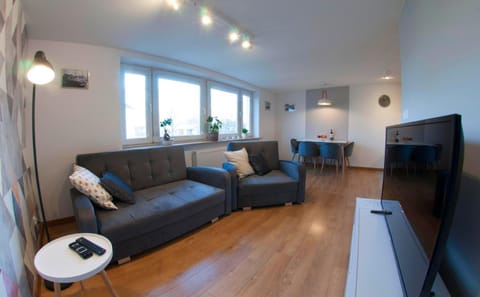 TV and multimedia, Living room, Photo of the whole room, Seating area