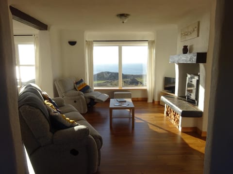 Crohy Cottage House in County Donegal