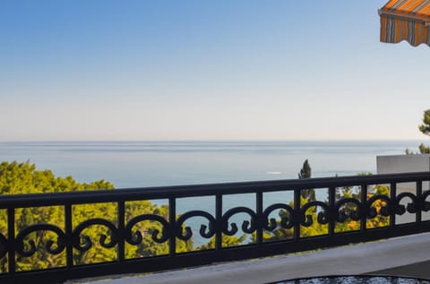 Villa Dulsinea Bed and Breakfast in Ulcinj