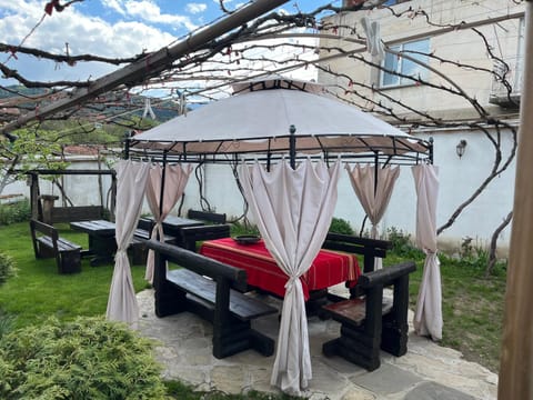 Bayrakova Guest House Bed and Breakfast in Blagoevgrad Province