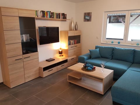 Library, Living room, Seating area