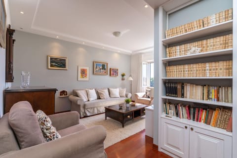 Library, Library, View (from property/room), Decorative detail, Sea view