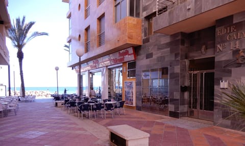 Facade/entrance, Sea view, Street view
