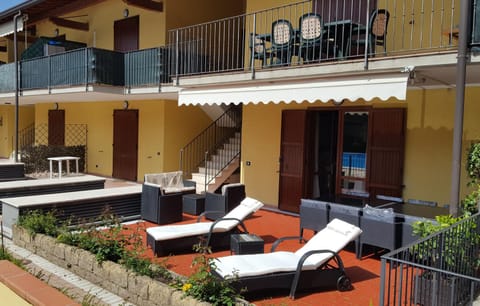 Corte Magenta Apartment in Manerba del Garda