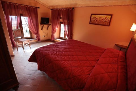 Poggio Agli Ulivi Farm Stay in Emilia-Romagna