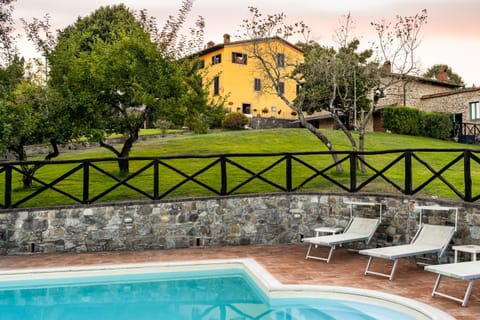 Poggio Agli Ulivi Farm Stay in Emilia-Romagna