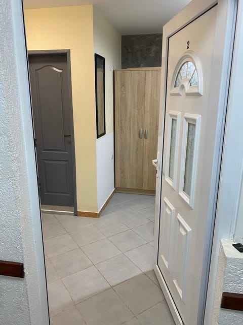 Sobe Krin - Smestaj Canj Bed and Breakfast in Budva Municipality