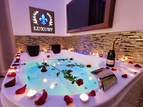 Hot Tub, Other