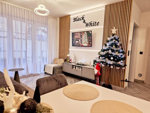 Apartament Black-White Apartment in West Pomeranian Voivodeship, Poland