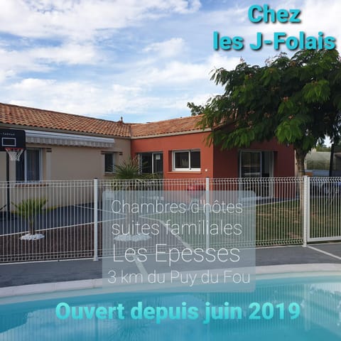 Swimming pool, Entertainment