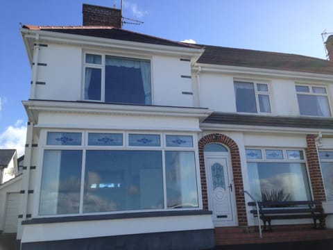 Breezemount House in Portstewart