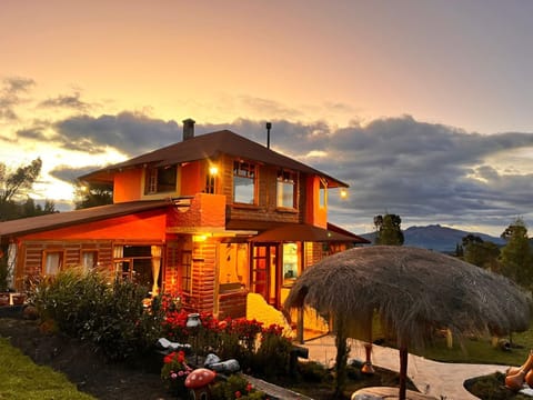 Property building, Spring, Garden, Garden view