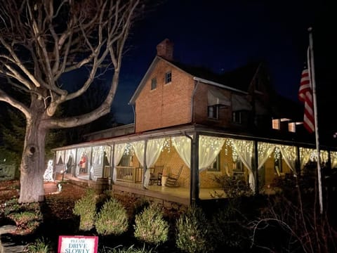 Property building, Night