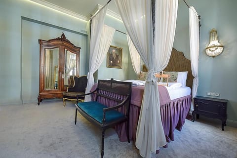 Inner Blossom Apartment in Lithuania