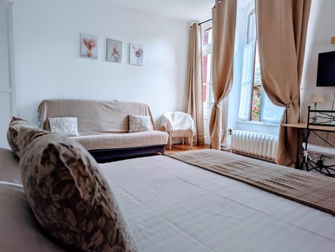 Garden, Photo of the whole room, Bedroom, Garden view, Family, Inner courtyard view