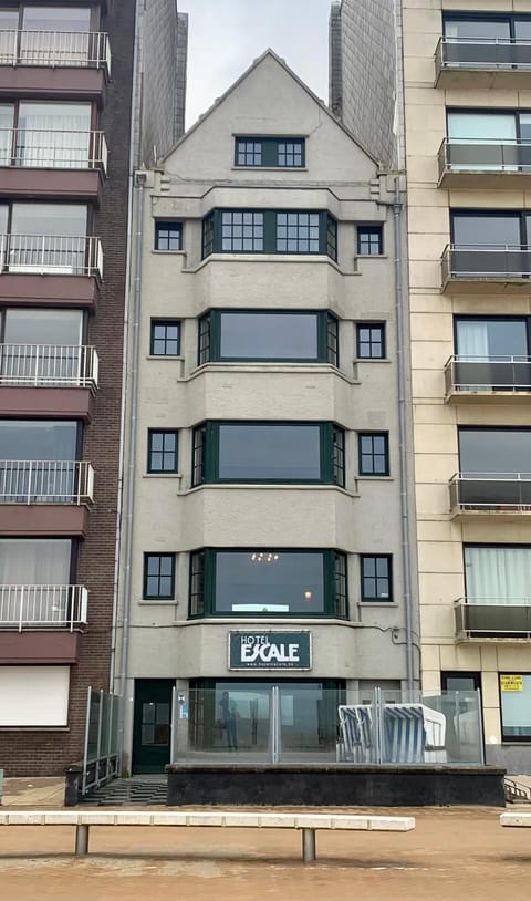 Property building, Facade/entrance