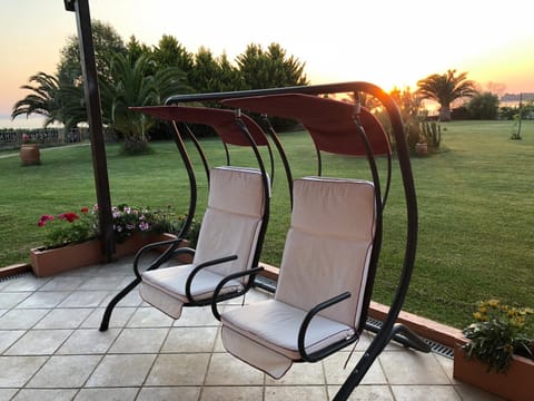 Patio, Garden