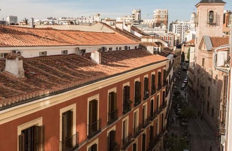 Property building, Spring, Off site, Day, Neighbourhood, Bird's eye view, Balcony/Terrace, City view, Landmark view, Area and facilities