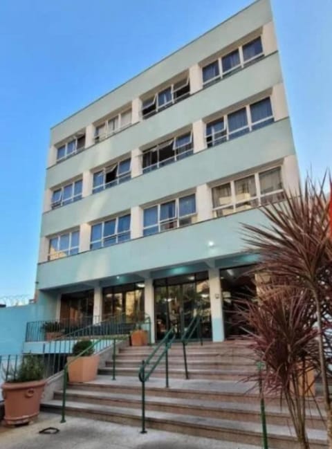 Property building, Facade/entrance, Day