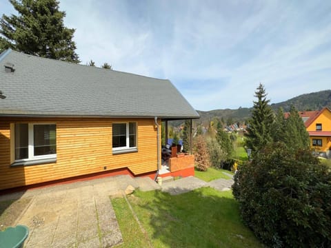 Property building, Neighbourhood