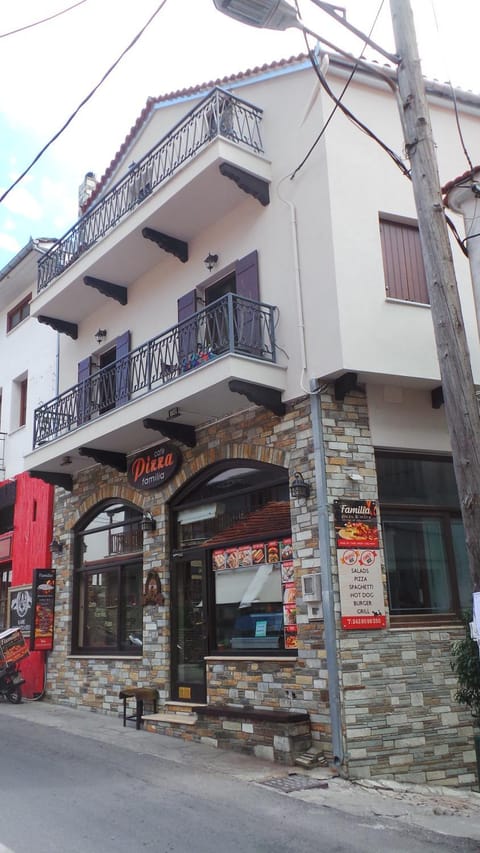 Property building, Day, Street view