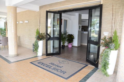 Patio, Facade/entrance, Lobby or reception