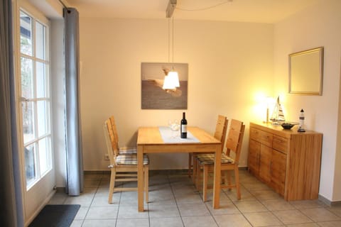 Achtern Diek 13a Whg 1 Apartment in Zingst