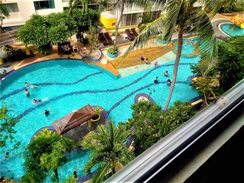 Bedroom, Pool view