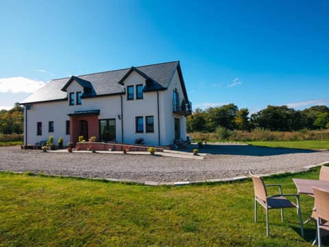 Property building, Bird's eye view