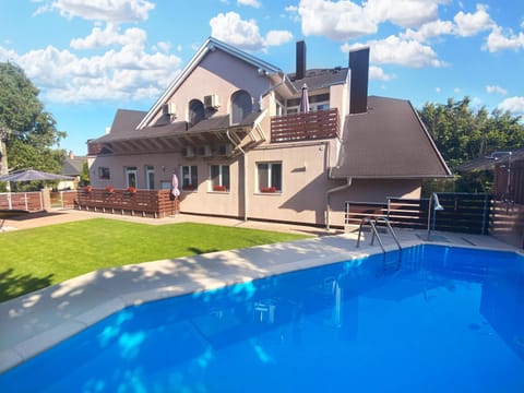 Property building, Swimming pool