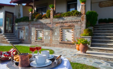 Facade/entrance, Garden, Decorative detail