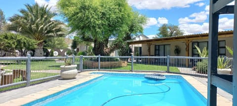 Property building, Day, Garden, Garden view, Pool view, Swimming pool