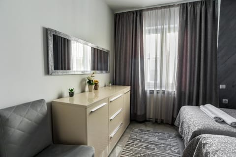 Bed, Seating area, Bedroom