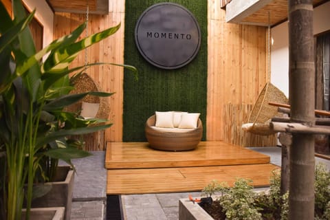 Garden, Seating area