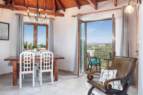 Photo of the whole room, Sea view, Quiet street view