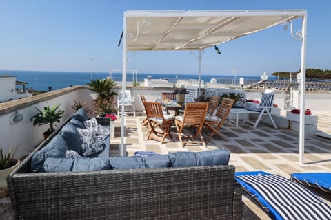 Property building, Balcony/Terrace
