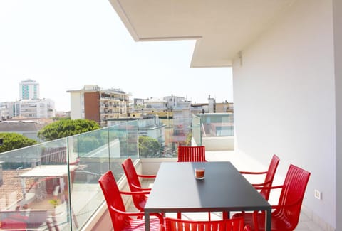 Property building, Balcony/Terrace, City view