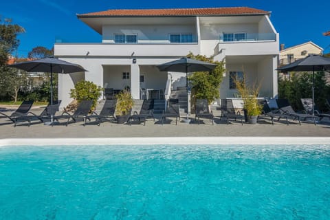 ROYAL CHOICE WITH POOL Apartment in Zadar