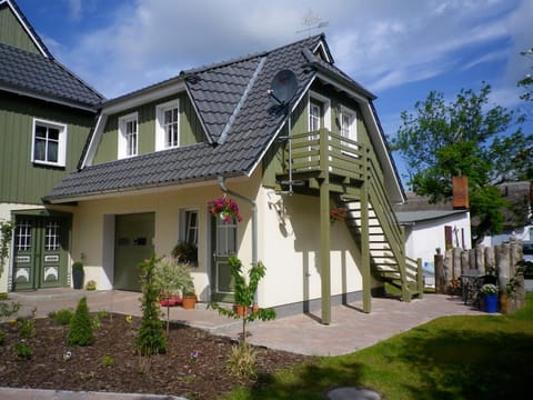 Property building, Garden view
